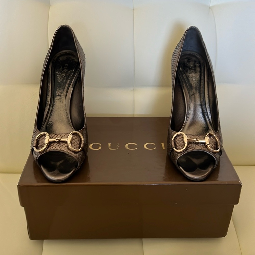 Pewter Python Gucci Horsebit Peep Toe Pump Heel - image 1
